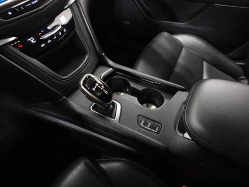 Used 2019 Cadillac XT5 Luxury image 29