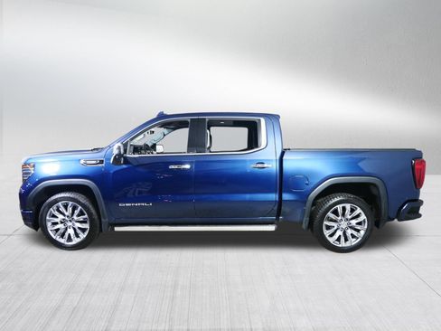 Certified 2022 GMC Sierra 1500 Denali w/ Denali Reserve Package AWD/4WD image 4