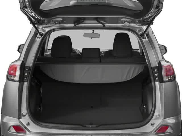 Used 2018 Toyota RAV4 LE FWD image 15