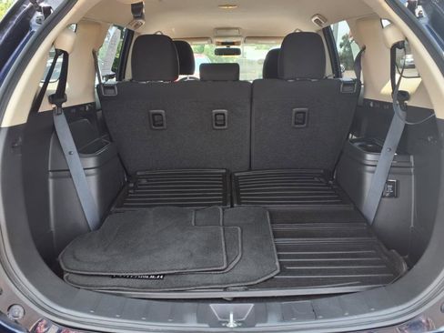 Used 2020 Mitsubishi Outlander ES image 17