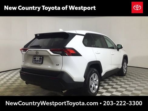 Used 2025 Toyota RAV4 LE image 7