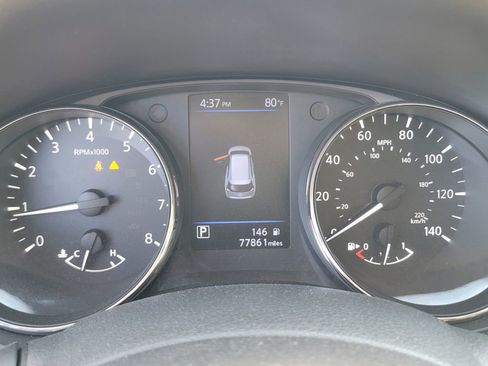 Used 2018 Nissan Rogue SV w/ Premium Package FWD image 52