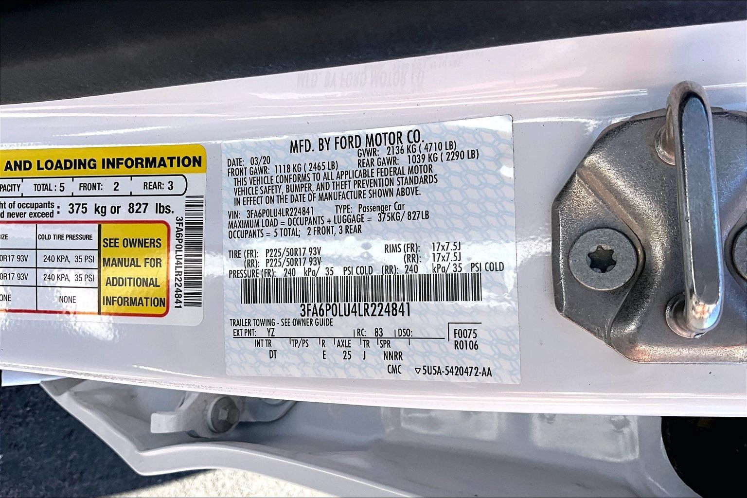Used 2020 Ford Fusion SE FWD image 32