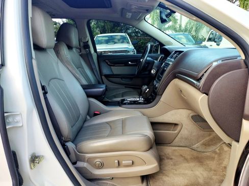 Used 2013 GMC Acadia Denali image 26