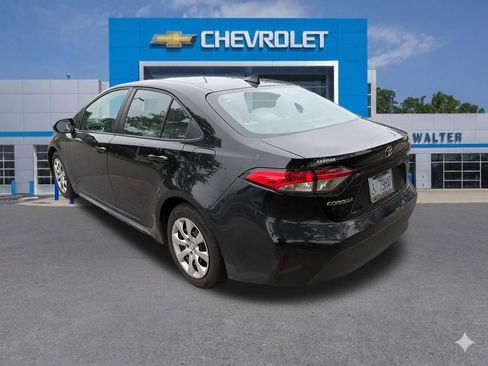 Used 2025 Toyota Corolla LE FWD image 7