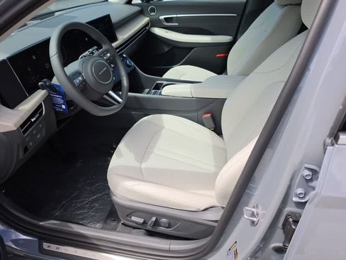 New 2026 Hyundai Sonata Limited FWD image 16