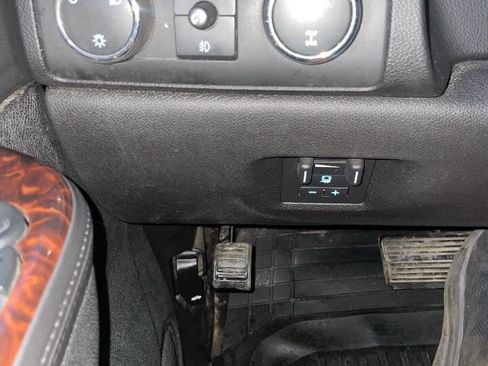 Used 2013 GMC Sierra 3500 Denali image 42