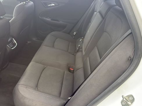 Used 2016 Chevrolet Malibu LT FWD image 18