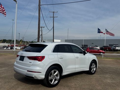 Used 2020 Audi Q3 2.0T Premium w/ Convenience Package AWD/4WD image 19
