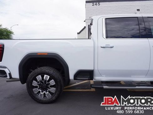 Used 2024 GMC Sierra 2500 Denali w/ Denali Reserve Package AWD/4WD image 39