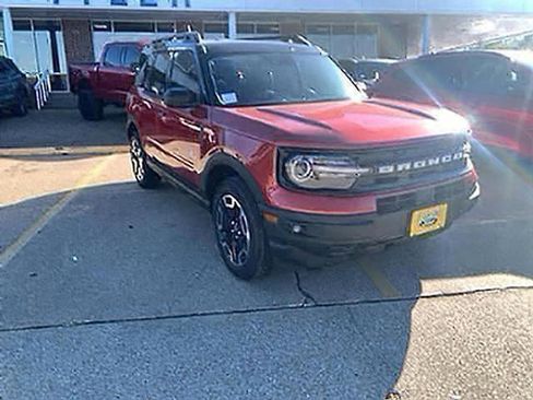 New 2024 Ford Bronco Sport Outer Banks w/ Tech Package AWD/4WD image 1