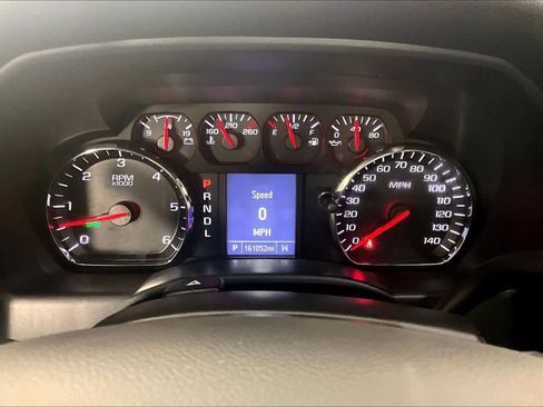 Used 2018 Chevrolet Silverado 1500 Custom w/ Custom Value Package RWD image 23
