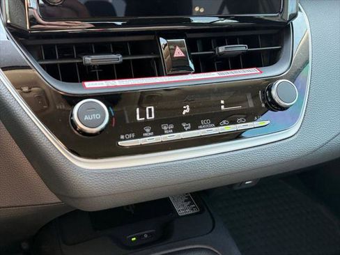 Certified 2026 Toyota Corolla LE w/ LE Premium Package FWD image 34