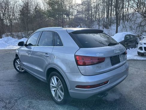 Used 2018 Audi Q3 2.0T Premium Plus w/ Premium Plus Package AWD/4WD image 8