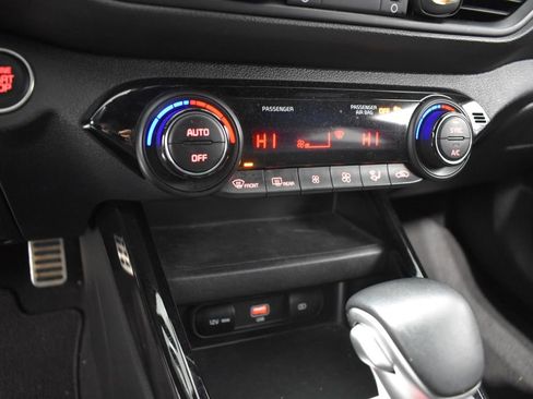 Used 2024 Kia Forte GT-Line image 19