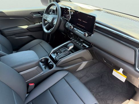 New 2026 GMC Canyon Elevation w/ Convenience Package RWD image 15