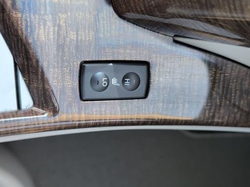 Used 2012 Acura MDX w/ Technology Package AWD/4WD image 28