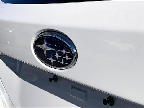 Used 2022 Subaru Outback Premium image 31