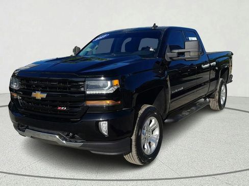 Used 2017 Chevrolet Silverado 1500 LT w/ All Star Edition AWD/4WD image 3