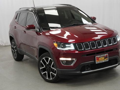 Certified 2021 Jeep Compass Limited w/ Sun and Sound Group image 9