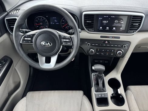 Used 2020 Kia Sportage LX image 17