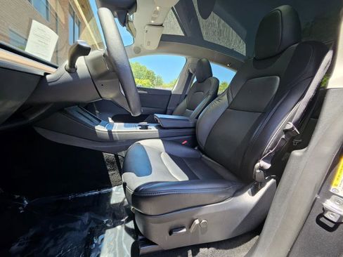Used 2023 Tesla Model Y Long Range AWD/4WD image 37