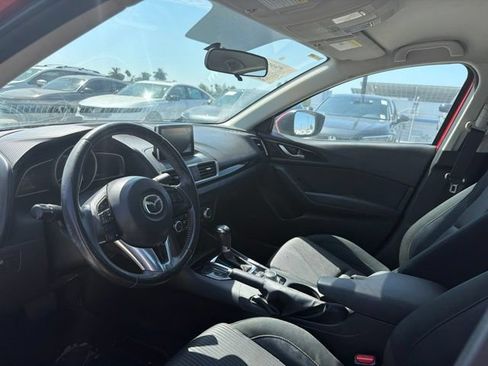 Used 2014 MAZDA MAZDA3 i Touring w/ Technology Package FWD image 3