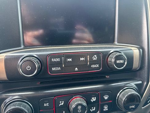 Used 2015 GMC Sierra 1500 Denali AWD/4WD image 24