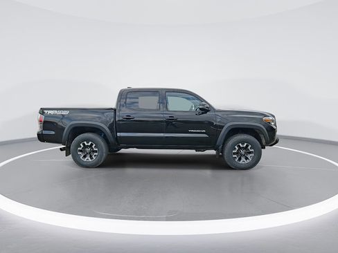 Used 2023 Toyota Tacoma TRD Off-Road w/ Advanced Technology Package image 10