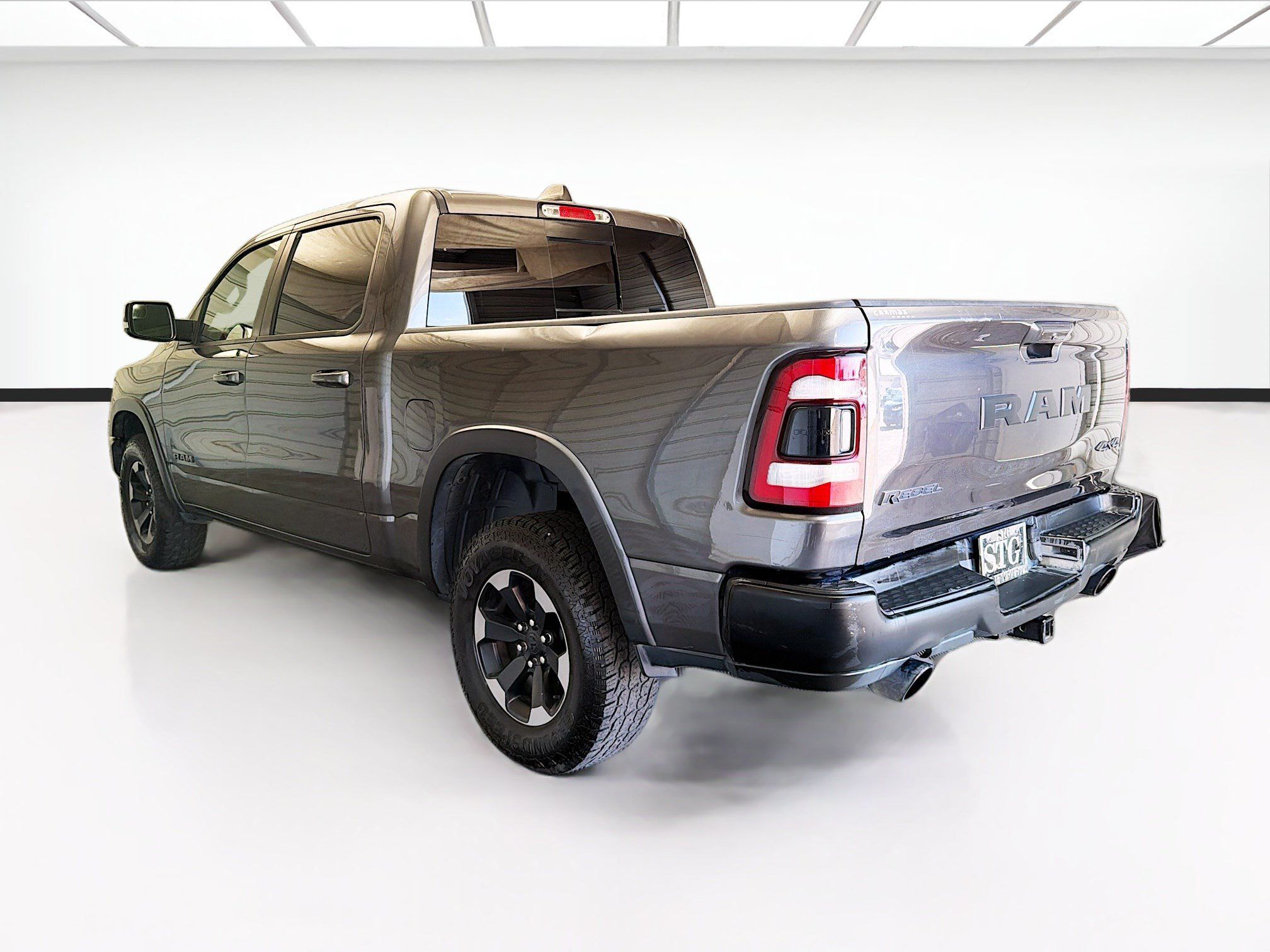 Used 2020 RAM 1500 Rebel w/ Rebel Level 1 Equipment Group AWD/4WD image 6