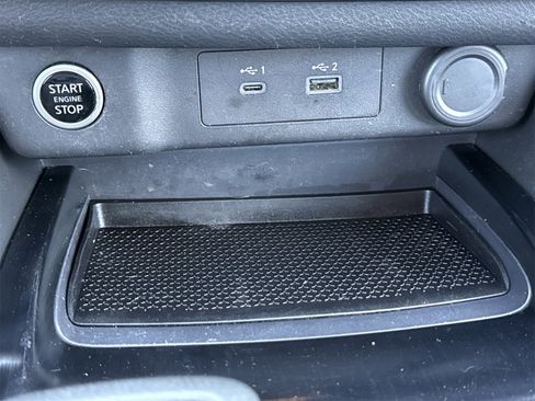 Used 2021 Nissan Rogue SV image 25