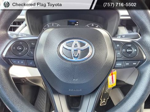 Used 2024 Toyota Corolla Cross L AWD/4WD image 20
