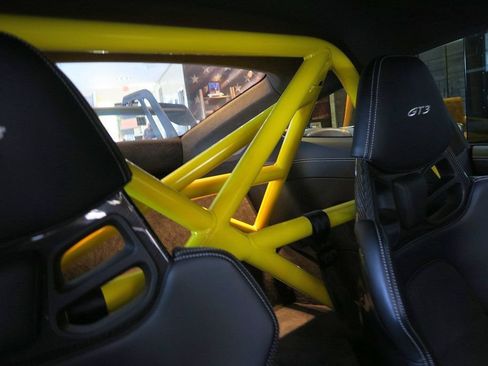 Used 2023 Porsche 911 GT3 RWD image 32