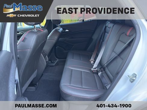 Certified 2024 Chevrolet Trax RS w/ Sunroof Package FWD image 17