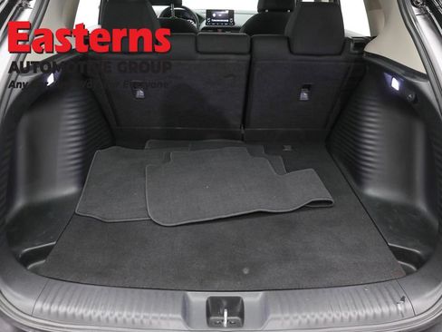 Used 2024 Honda HR-V LX image 9