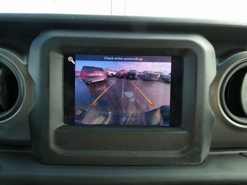 Used 2023 Jeep Gladiator Sport w/ Trailer Tow Package image 24