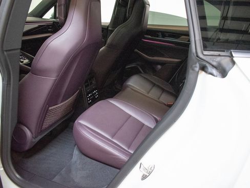 Certified 2025 Porsche Macan 4 Electric image 23