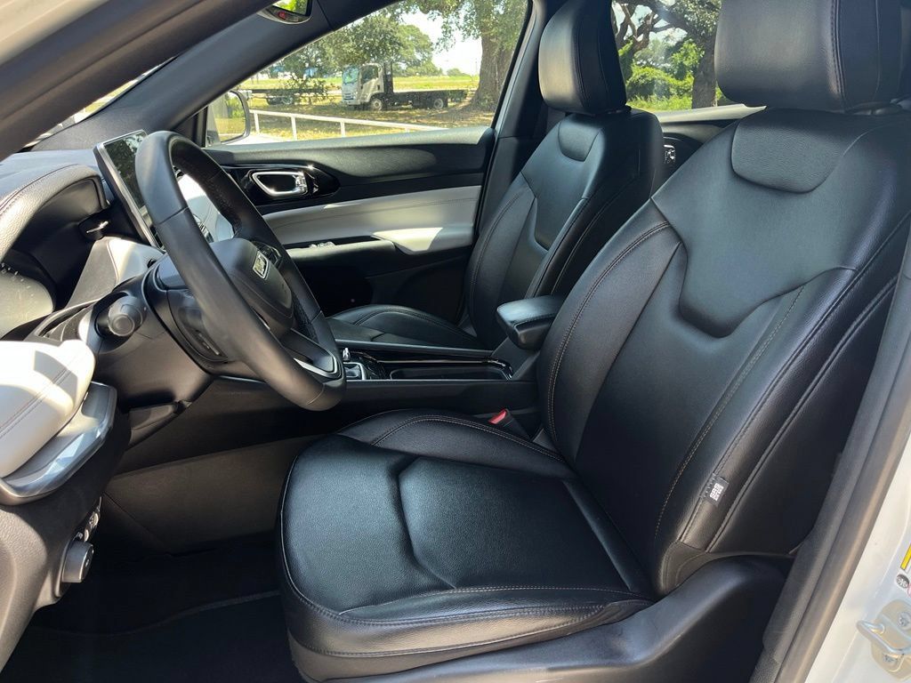 Used 2024 Jeep Compass Limited AWD/4WD image 14