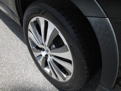 Used 2019 Subaru Ascent Limited w/ Popular Package #3 AWD/4WD image 8