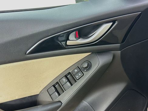 Used 2014 MAZDA MAZDA3 i Touring FWD image 19