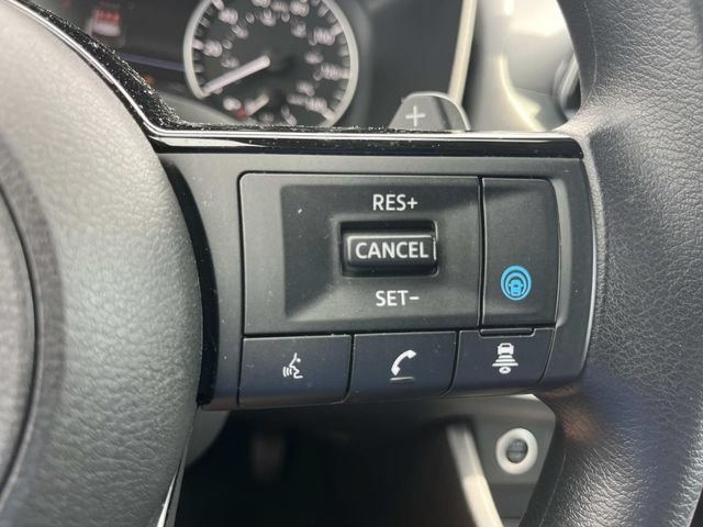 Used 2023 Nissan Rogue SV AWD/4WD image 32
