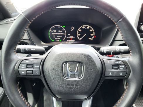 Used 2025 Honda CR-V Sport image 14
