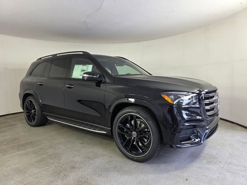 New 2026 Mercedes-Benz GLS 580 4MATIC image 1