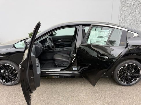 New 2026 Nissan Sentra SR w/ SR Premium Package image 17