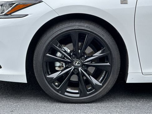 Used 2025 Lexus ES 300h F Sport FWD image 11