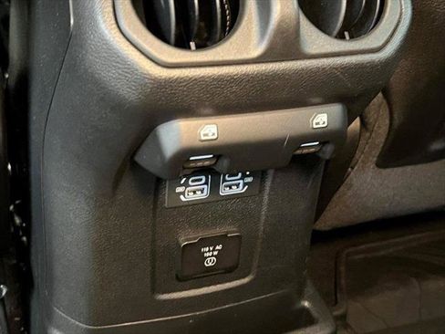 Certified 2024 Jeep Wrangler Sahara w/ Technology Group image 21