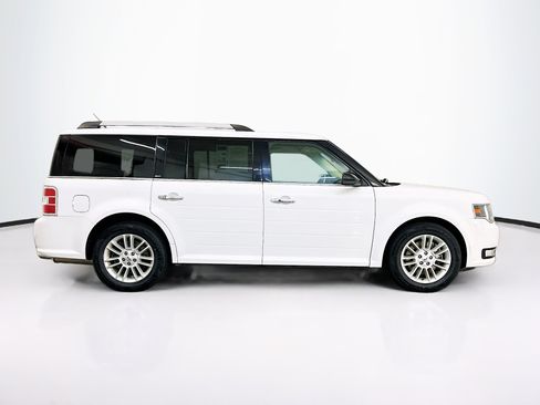 Used 2018 Ford Flex SEL w/ Equipment Group 202A AWD/4WD image 10