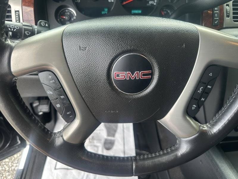 Used 2014 GMC Yukon SLT w/ SLT-2 Equipment Package RWD image 12
