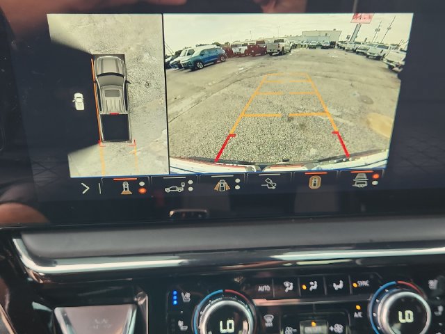 Used 2024 GMC Sierra 1500 AT4X AWD/4WD image 17