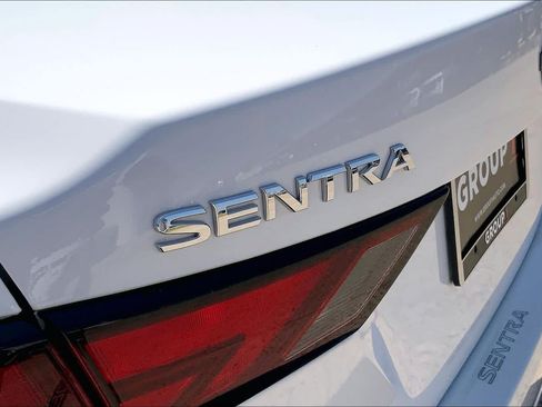 Used 2025 Nissan Sentra S FWD image 31